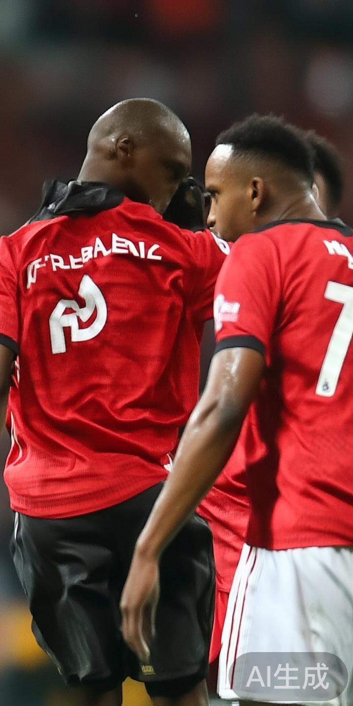 天博体育赛事中曼联联赛表现不佳导致0分的原因分析与深入探讨